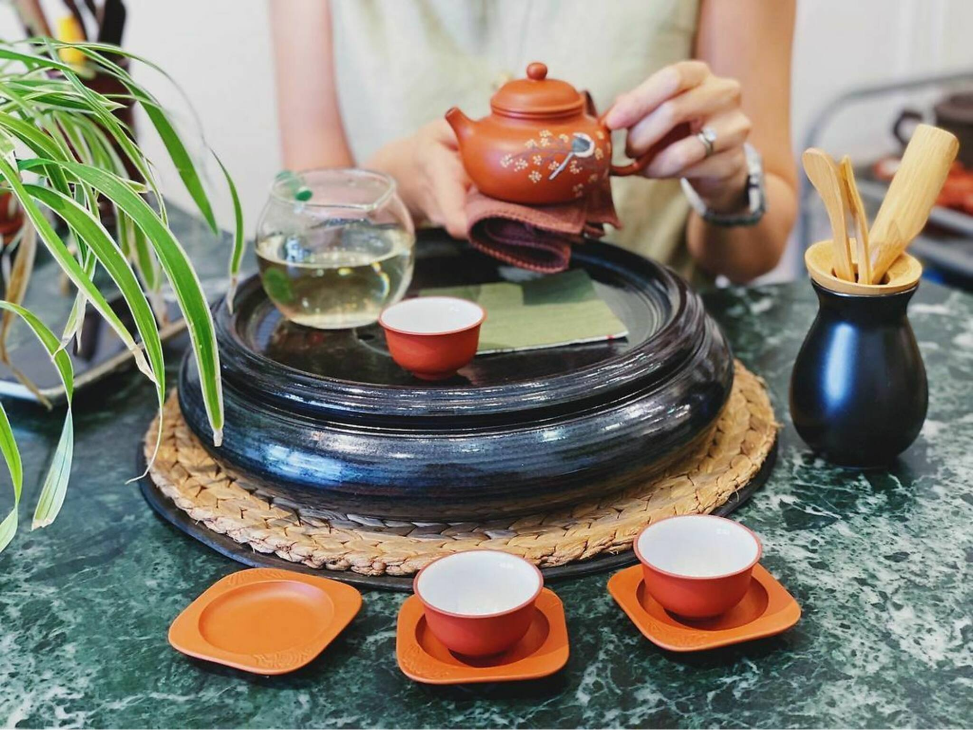 Very demure very mindful things to do in Singapore - traditional tea appreciation