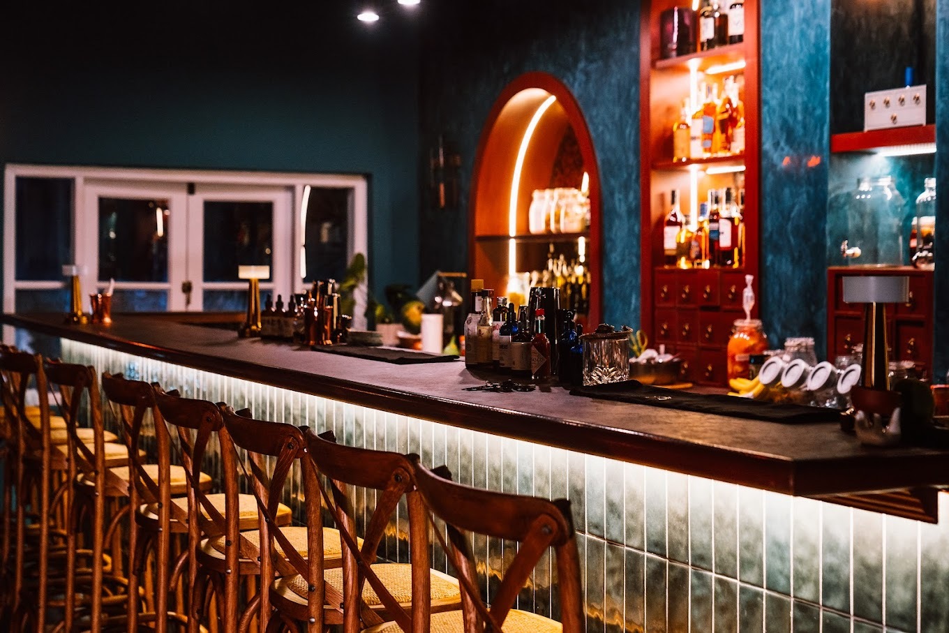 Bar Spectre