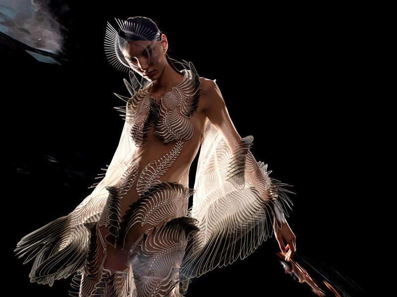 Iris van Herpen's Labyrinthine Kimono dress, from the ‘Sensory Seas’ collection 2020