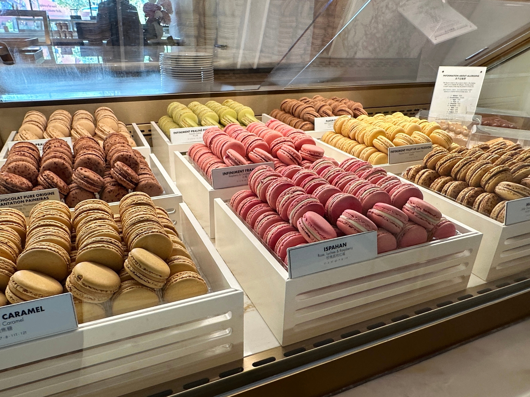 Pierre Hermé Singapore macarons