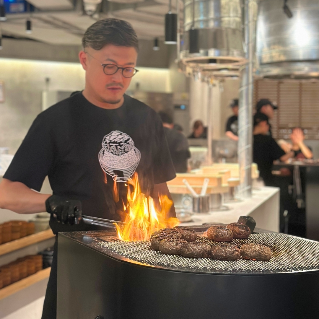 Hikiniku To Come Singapore