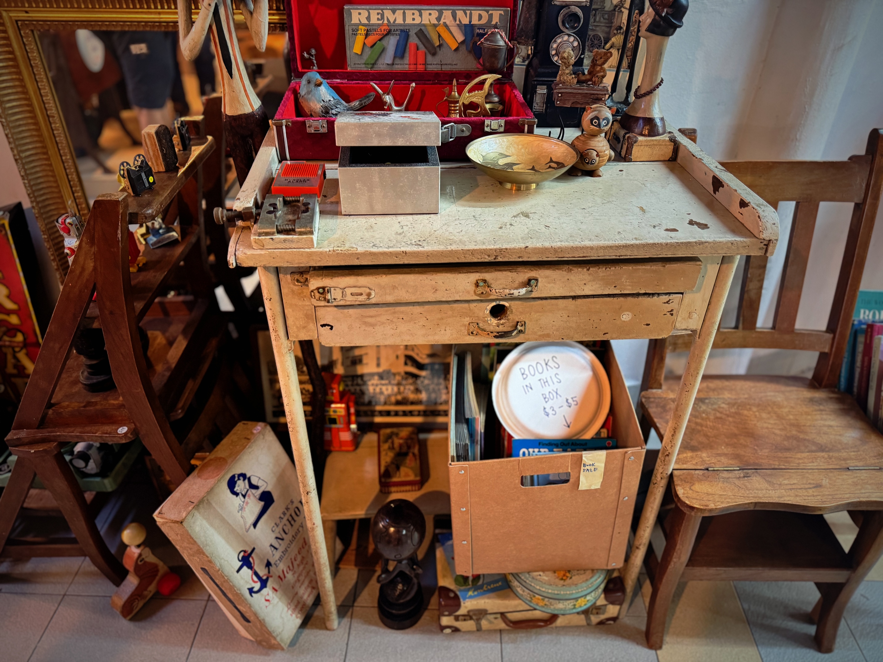 Knick-knacks at Eliko