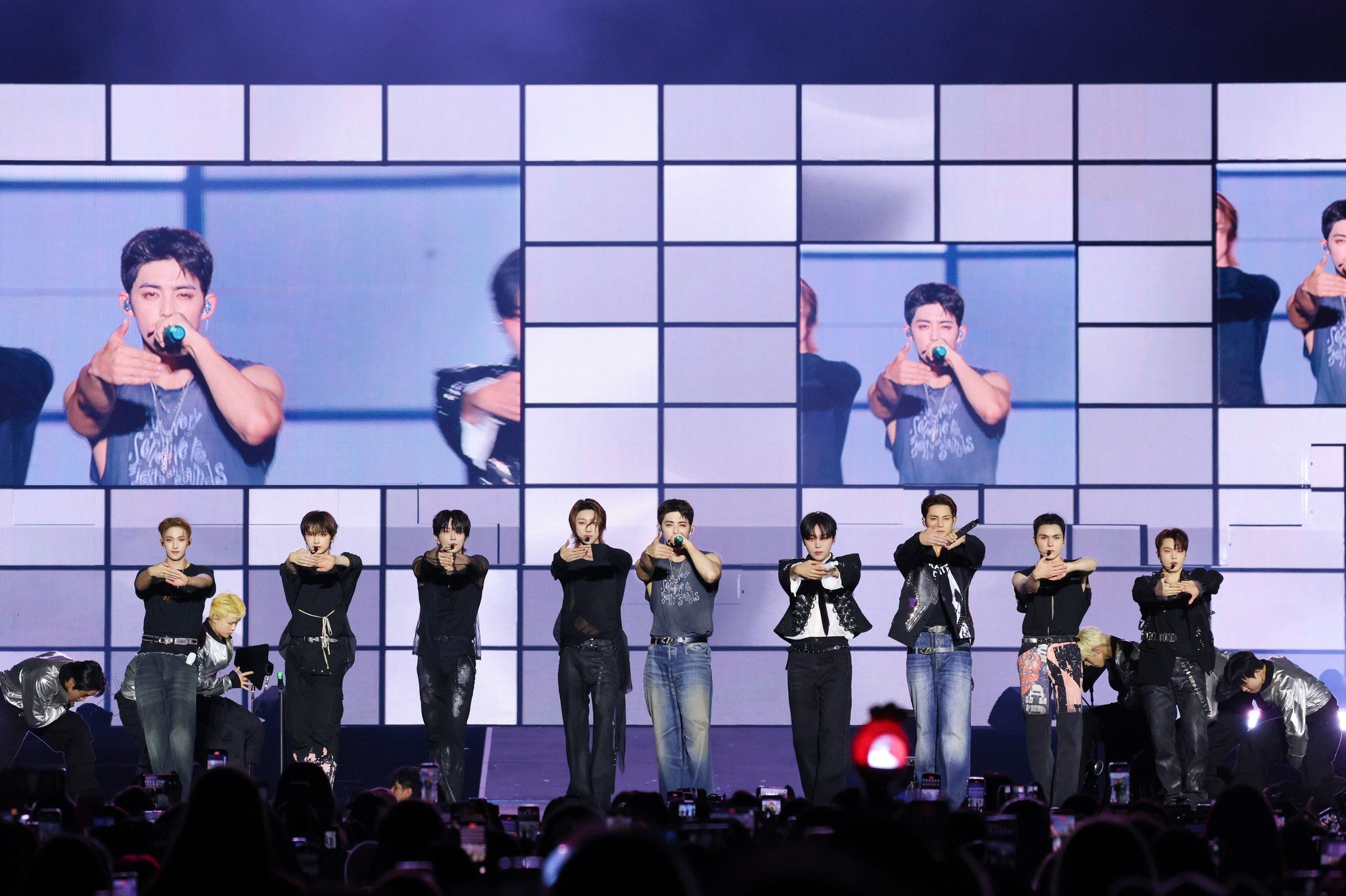 SEVENTEEN