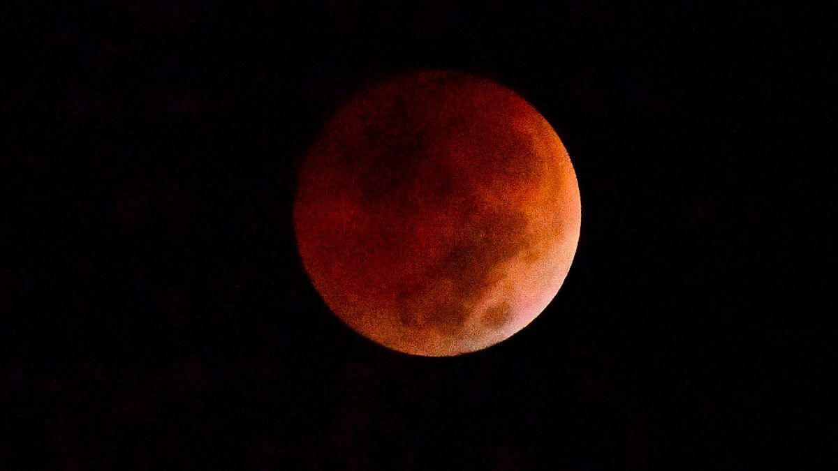 Total lunar eclipse
