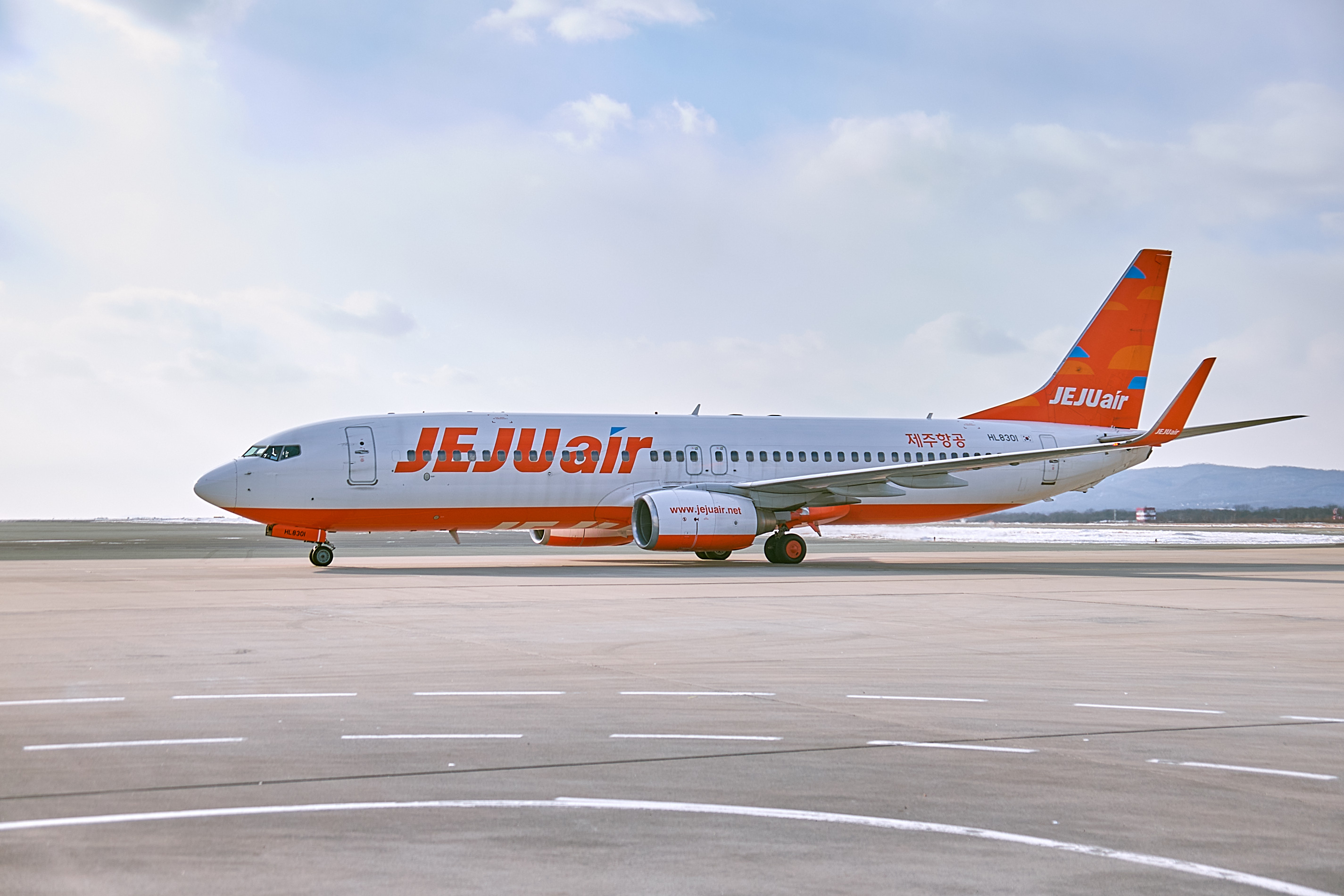 Jeju Air direct budget flights from Singapore to Seoul Korea