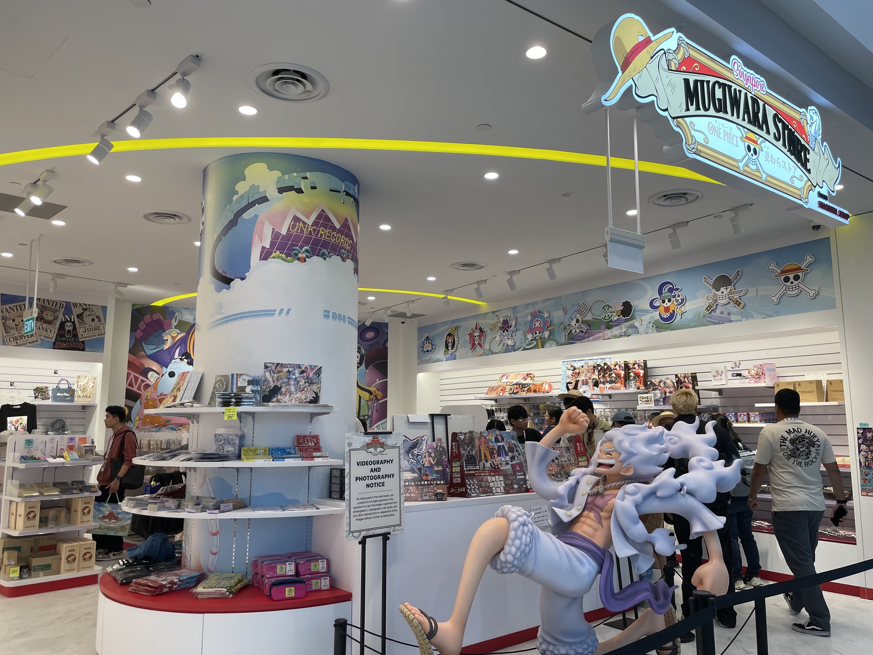 One piece mugiwara store