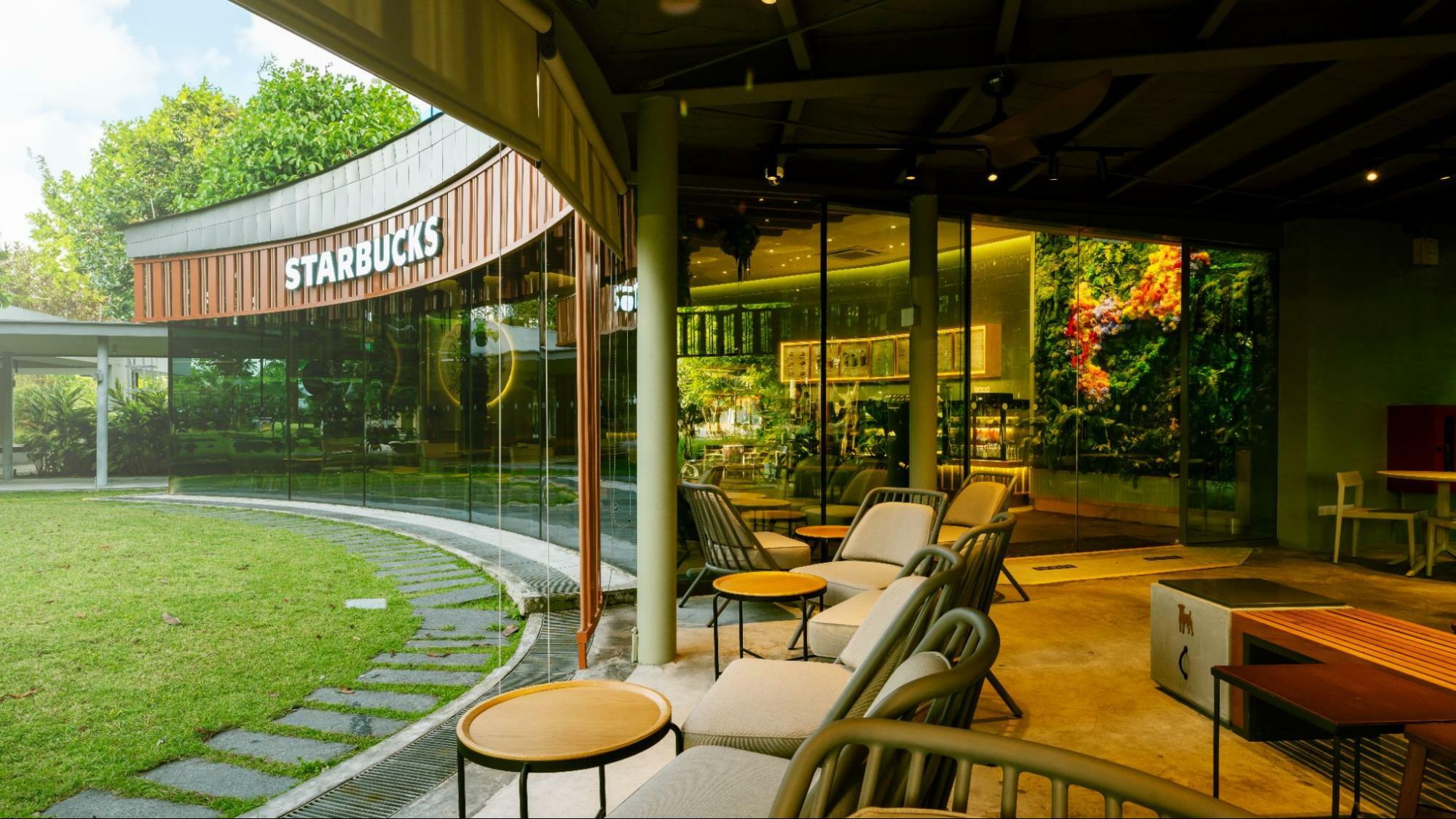 Pet-friendly Starbucks at Gardens by the Bay Singapore's Active Garden
