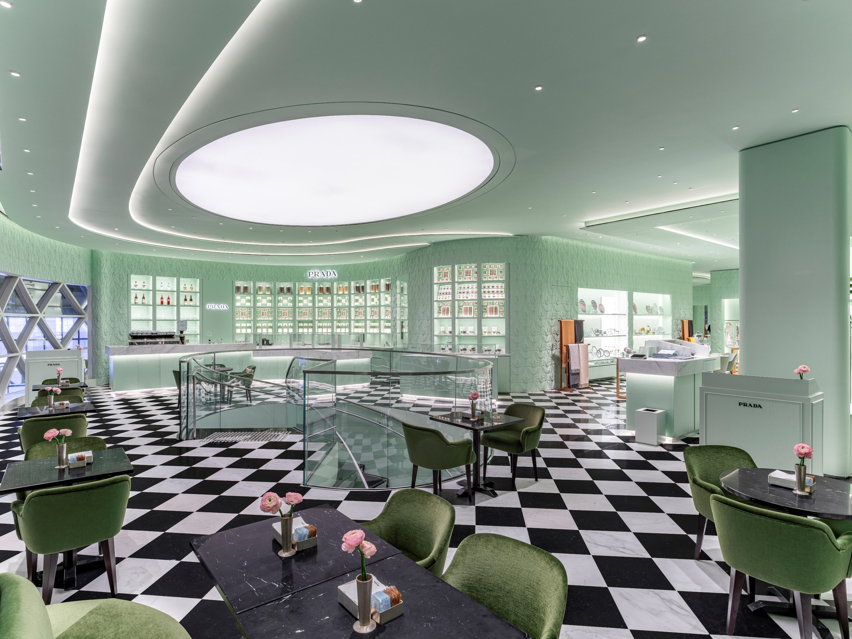 Prada Caffé