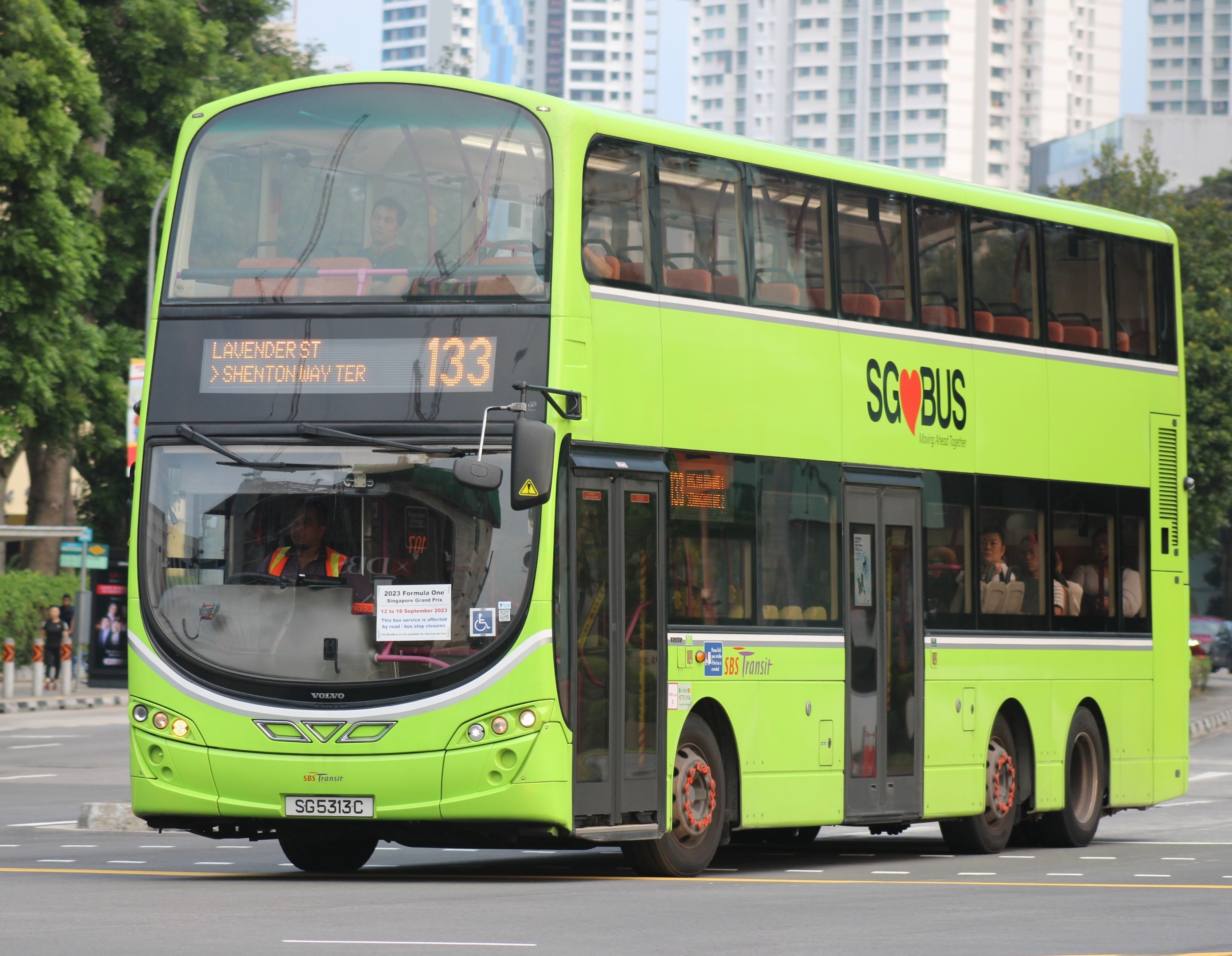 Singapore bus