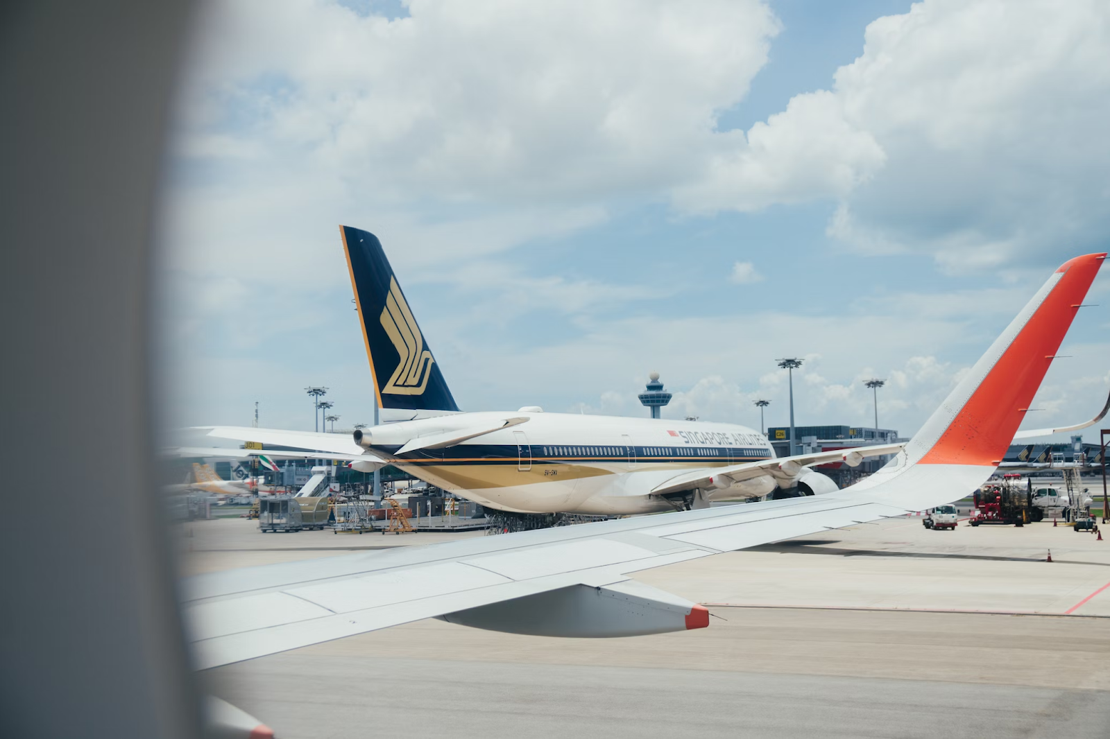 Direct flights from Singapore Changi Airport to London Gatwick
